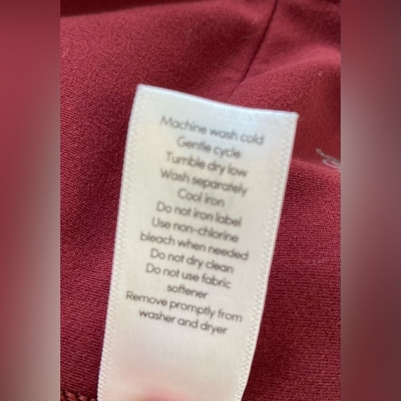 Athleta Affirmation 7/8 Leggings in Powervita. Women’s Size XS in Dark Garnet - Picture 6 of 11